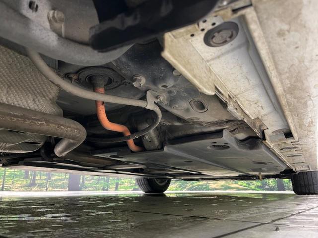 プリウス Ｓ　４ＷＤ　ＳＤナビ　バックカメラ　寒冷地仕様　衝突被害軽減システム　ドラレコ　スマートキー　ＬＥＤヘッド　クルコン　オートハイビーム　オートライト　オートエアコン　Ｂｌｕｅｔｏｏｔｈ　ＣＤ　ＤＶＤ再生（24枚目）