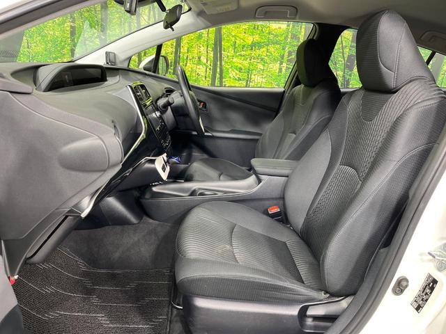 プリウス Ｓ　４ＷＤ　ＳＤナビ　バックカメラ　寒冷地仕様　衝突被害軽減システム　ドラレコ　スマートキー　ＬＥＤヘッド　クルコン　オートハイビーム　オートライト　オートエアコン　Ｂｌｕｅｔｏｏｔｈ　ＣＤ　ＤＶＤ再生（28枚目）