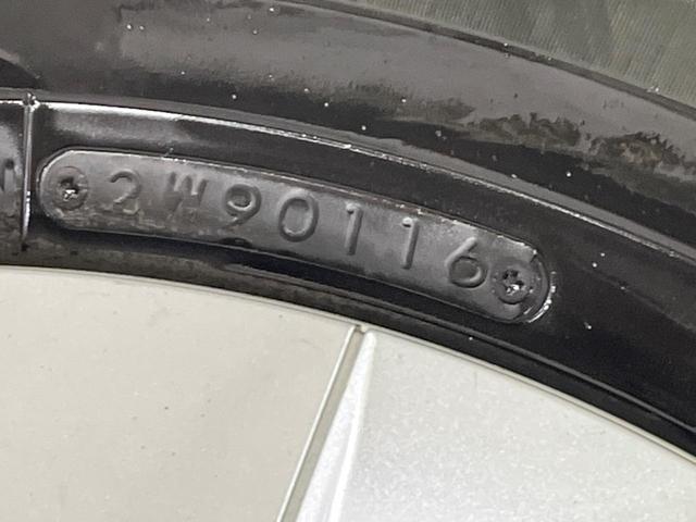 プリウス Ｓ　４ＷＤ　ＳＤナビ　バックカメラ　寒冷地仕様　衝突被害軽減システム　ドラレコ　スマートキー　ＬＥＤヘッド　クルコン　オートハイビーム　オートライト　オートエアコン　Ｂｌｕｅｔｏｏｔｈ　ＣＤ　ＤＶＤ再生（56枚目）