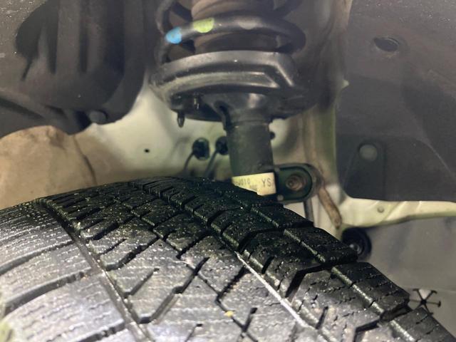 フィット ｅ：ＨＥＶベーシック　４ＷＤ　禁煙車　ＳＤナビ　Ｂｌｕｅｔｏｏｔｈ再生　バックカメラ　ホンダセンシング　アダプティブクルーズ　寒冷地仕様　ドライブレコーダー　ＬＥＤヘッド　ＥＴＣ　スマートキー　電子パーキングブレーキ（21枚目）