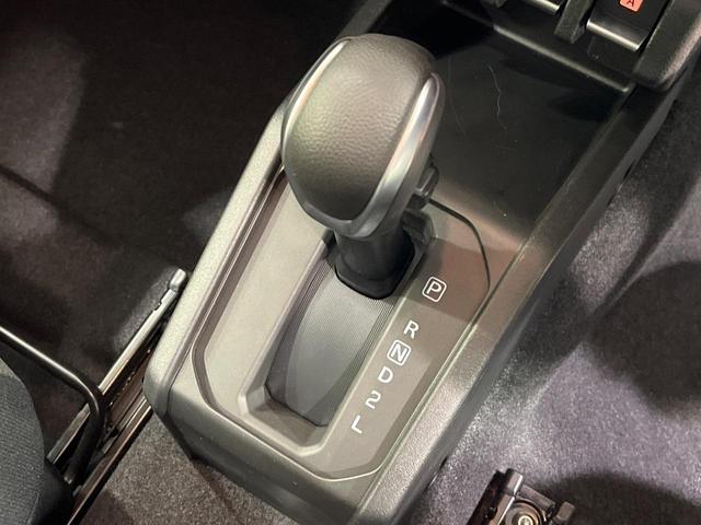 ジムニー ＸＣ　４ＷＤ　禁煙車　ターボ　セーフティサポート　クルーズコントロール　シートヒーター　スマートキー　ＬＥＤヘッド　オートハイビーム　ステアリングスイッチ　オートエアコン　純正１６インチアルミ（31枚目）