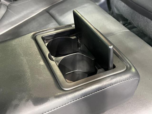 スカイライン ３５０ＧＴ　ＦＯＵＲ　ハイブリッド　タイプＳＰ　４ＷＤ　アラウンドビューモニター　ＢＯＳＥサウンドシステム　マージェンシーブレーキ　シートヒーター　ドラレコ　コーナーセンサー　ＬＥＤヘッド　デュアルエアコン　Ｂｌｕｅｔｏｏｔｈ　ＣＤ　パドルシフト（32枚目）