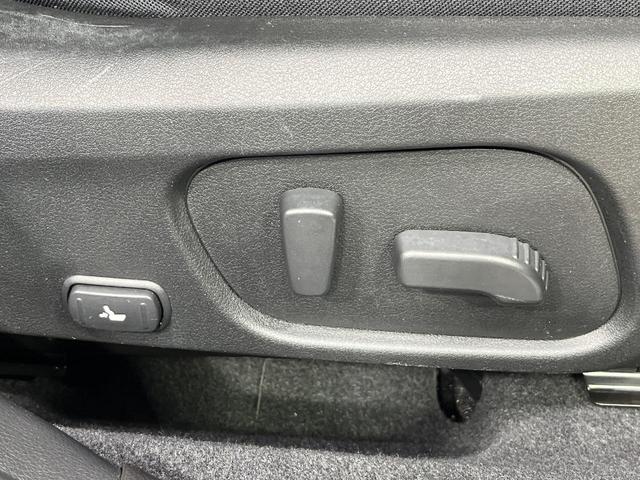 レヴォーグ １．６ＧＴ－Ｓアイサイト　４ＷＤ　ターボ　純正ＳＤナビ　バックカメラ　アイサイトＶｅｒ３　レーダークルーズ　禁煙車　ドラレコ　パワーシート　シートヒーター　コーナーセンサー　スマートキー　ＬＥＤヘッド　ビルトインＥＴＣ（52枚目）