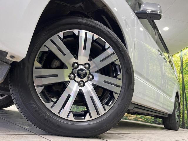 �y�����P�W�C���`�A���~�z�C�[���z�O�ςɃ}�b�`���������A���~�z�C�[���𑕒����Ă���܂��B�e��ЊO�A���~�z�C�[����A�X�^�b�h���X�^�C�����戵�����Ă���܂��B���񂲑��k����������