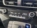 アクア Ｘ　４ＷＤ　純正ディスプレイオーディオ　禁煙車　セーフティセンス　レーダークルーズコントロール　オートライト　ＬＥＤヘッドライト　オートマチックハイビーム　スマートキー＆プッシュスタート　オートエアコン（8枚目）