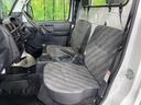 ＫＣ　４ＷＤ　禁煙車　ＣＤ・ＤＶＤ再生　高低速２段階式５ＭＴ　サンバイザー（運転席／助手席）　エアバックセット（26枚目）
