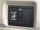 Ｎ－ＢＯＸ ベースグレード　４ＷＤ　ホンダセンシング　電動スライドドア　前席シートヒーター　アダプティブクルーズ　レーンアシスト　ＬＥＤヘッド　オートハイビーム　バックカメラ　電子パーキングブレーキ　ステアリングスイッチ　禁煙車（4枚目）