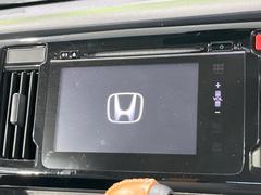 【ディスプレイオーディオ】お持ちのスマホやＭＰ３プレイヤーとの無線接続で音楽再生が可能！コードで繋ぐわずらわしさも無く、手軽にお気に入りの音楽を楽しめます。 3
