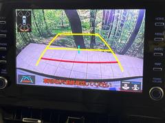 【バックカメラ】駐車時に後方がリアルタイム映像で確認できます。大型商業施設や立体駐車場での駐車時や、夜間のバック時に大活躍！運転スキルに関わらず、今や必須となった装備のひとつです！ 4