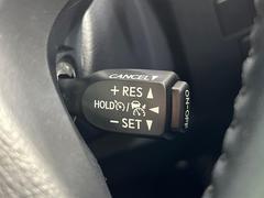【レーダークルーズコントロール】高速道路での長距離走行が楽に！！自動で速度を保つクルーズコントロールが、衝突軽減システムと連携し、前方の車両を感知して車間を保つように速度調節してくれます！！ 7