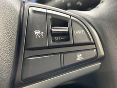 【アダプティブクルーズコントロール】高速道路での長距離走行が楽に！！自動で速度を保つクルーズコントロールが、衝突軽減システムと連携し、前方の車両を感知して車間を保つように速度調節してくれます！！ 6