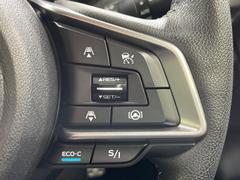 ������®�ɽ���ǽ�ե��롼������ȥ�����۹�®ƻϩ�Ǥ�Ĺ��Υ���Ԥ��ڤˡ�����ư��®�٤��ݤĥ��롼������ȥ����뤬�����ͷڸ������ƥ��Ϣ�Ȥ��������μ�ξ���Τ��Ƽִ֤��ݤĤ褦��®��Ĵ�ᤷ�Ƥ���ޤ����� 6