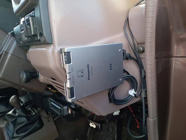 ランドクルーザープラド SX 4WD ディーゼルターボ 5速MT ETC バックソナー ヒッチメンバー センターデフロック プレヒート ヘッドライトウオッチャー フロントフォグ 社外16インチAW(21枚目)