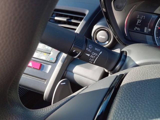 Ｓ６６０ β　１オーナー　ターボ車　アクティブリアスポイラー　パドルシフト　ソフトトップ　スポーツファブリックシート　ＬＥＤヘッドライト　オートライト　横滑り防止　純正エンジンスターター　禁煙車　純正１５インチＡＷ（27枚目）