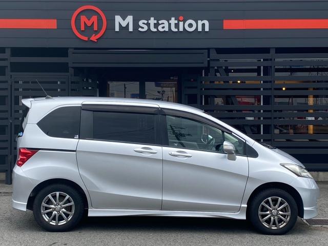 フリード Ｇ　エアロ　Ｌパッケージ　４ＷＤ　寒冷地仕様　社外ケンウッドナビ　フルセグＴＶ　バックカメラ　Ｂｌｕｅｔｏｏｔｈ　ＥＴＣ　パワースライドドア　ワイパーデアイサー　ヒ―テッドミラー　リアデフロスター　禁煙車（5枚目）