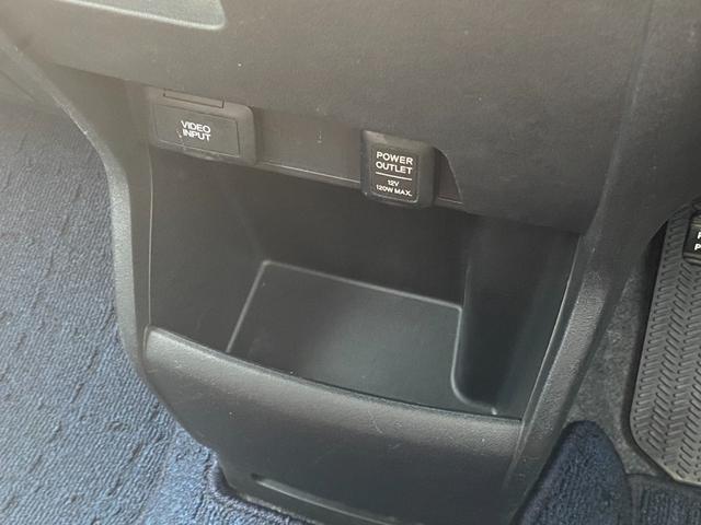 フリード Ｇ　エアロ　Ｌパッケージ　４ＷＤ　寒冷地仕様　社外ケンウッドナビ　フルセグＴＶ　バックカメラ　Ｂｌｕｅｔｏｏｔｈ　ＥＴＣ　パワースライドドア　ワイパーデアイサー　ヒ―テッドミラー　リアデフロスター　禁煙車（20枚目）