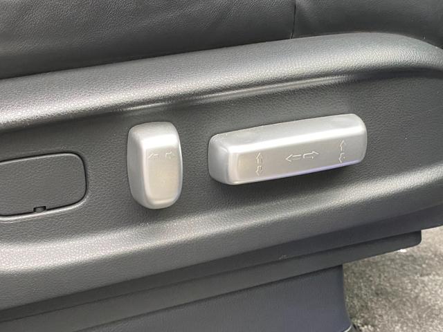 オデッセイ アブソルート・ＥＸホンダセンシング　両側パワースライドドア　ホンダセンシング　ＢＳＭ　レーダークルーズコントロール　本革シート　シートヒーター　純正８インチナビ　フルセグＴＶ　Ｂカメラ　ＥＴＣ　ＬＥＤヘッドライト　純正１８インチＡＷ（30枚目）