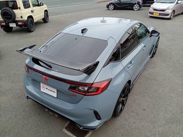 シビック タイプR 1オーナー エアロダイナミクス 専用リアスポイラー/シート/ステアリング ホンダセンシング レーダークルコン 純正コネクトディスプレイナビTV Bカメラ ブレンボ製キャリパー トリプルマフラー(8枚目)