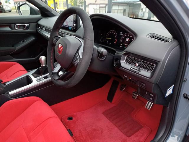 シビック タイプR 1オーナー エアロダイナミクス 専用リアスポイラー/シート/ステアリング ホンダセンシング レーダークルコン 純正コネクトディスプレイナビTV Bカメラ ブレンボ製キャリパー トリプルマフラー(35枚目)