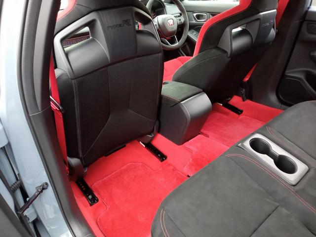 シビック タイプR 1オーナー エアロダイナミクス 専用リアスポイラー/シート/ステアリング ホンダセンシング レーダークルコン 純正コネクトディスプレイナビTV Bカメラ ブレンボ製キャリパー トリプルマフラー(62枚目)