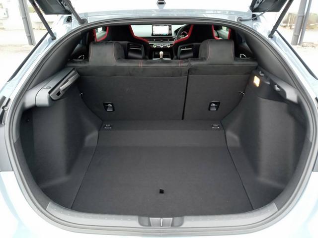 シビック タイプR 1オーナー エアロダイナミクス 専用リアスポイラー/シート/ステアリング ホンダセンシング レーダークルコン 純正コネクトディスプレイナビTV Bカメラ ブレンボ製キャリパー トリプルマフラー(67枚目)