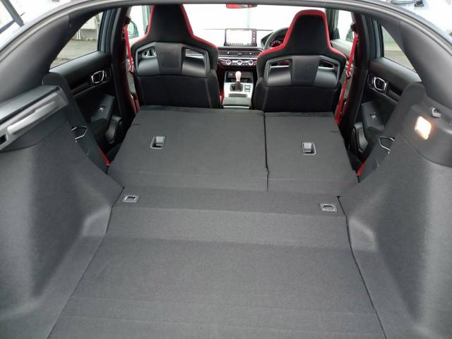 シビック タイプR 1オーナー エアロダイナミクス 専用リアスポイラー/シート/ステアリング ホンダセンシング レーダークルコン 純正コネクトディスプレイナビTV Bカメラ ブレンボ製キャリパー トリプルマフラー(68枚目)