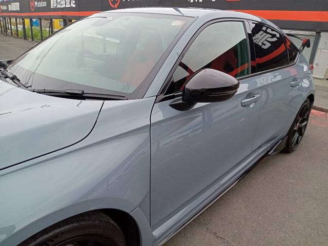 シビック タイプR 1オーナー エアロダイナミクス 専用リアスポイラー/シート/ステアリング ホンダセンシング レーダークルコン 純正コネクトディスプレイナビTV Bカメラ ブレンボ製キャリパー トリプルマフラー(75枚目)