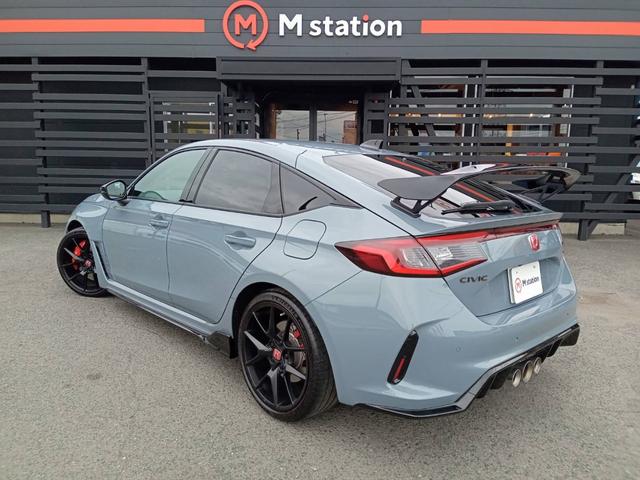 シビック タイプR 1オーナー エアロダイナミクス 専用リアスポイラー/シート/ステアリング ホンダセンシング レーダークルコン 純正コネクトディスプレイナビTV Bカメラ ブレンボ製キャリパー トリプルマフラー(79枚目)