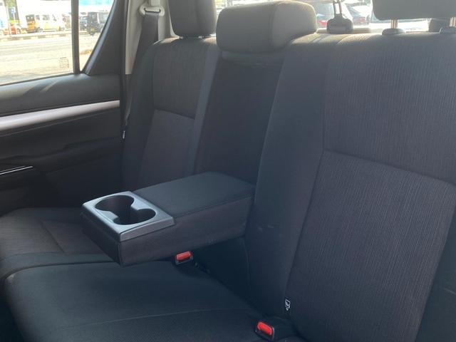 ハイラックス Z プリクラッシュセーフティ レーンアシスト レーダークルーズコントロール 純正ナビ バックカメラ ETC LEDヘッドライト オートライト プッシュスタート 寒冷地仕様 マッドクロス17インチホイール(39枚目)