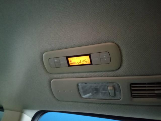 セレナ ２０ＲＳ　４ＷＤ　助手席スライドアップシート　純正ＨＤＤナビ　バックカメラ　ＨＩＤヘッドライト　フロントフォグ　片側パワースライドドア　ＥＴＣ　ＡＣ１００Ｖ電源　禁煙車　社外１５インチＡＷ（22枚目）