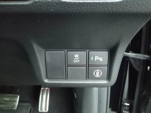 シビック ＥＸ　１オーナー　ホンダセンシング　クリアランスソナー　ＢＳＭ　レーダークルーズコントロール　シートヒーター　ＢＯＳＥスピーカー　純正ナビ　フルセグＴＶ　Ｂカメラ　ワイヤレス充電　ＥＴＣ　純正１８インチＡＷ（29枚目）