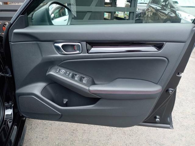 シビック ＥＸ　１オーナー　ホンダセンシング　クリアランスソナー　ＢＳＭ　レーダークルーズコントロール　シートヒーター　ＢＯＳＥスピーカー　純正ナビ　フルセグＴＶ　Ｂカメラ　ワイヤレス充電　ＥＴＣ　純正１８インチＡＷ（38枚目）