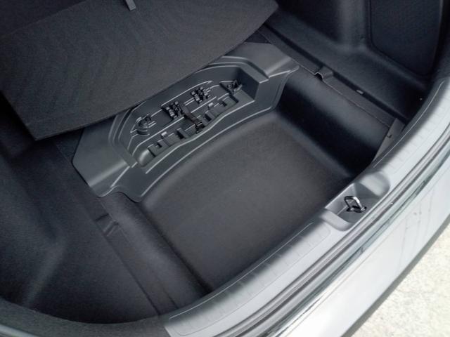 シビック ＥＸ　１オーナー　ホンダセンシング　クリアランスソナー　ＢＳＭ　レーダークルーズコントロール　シートヒーター　ＢＯＳＥスピーカー　純正ナビ　フルセグＴＶ　Ｂカメラ　ワイヤレス充電　ＥＴＣ　純正１８インチＡＷ（53枚目）