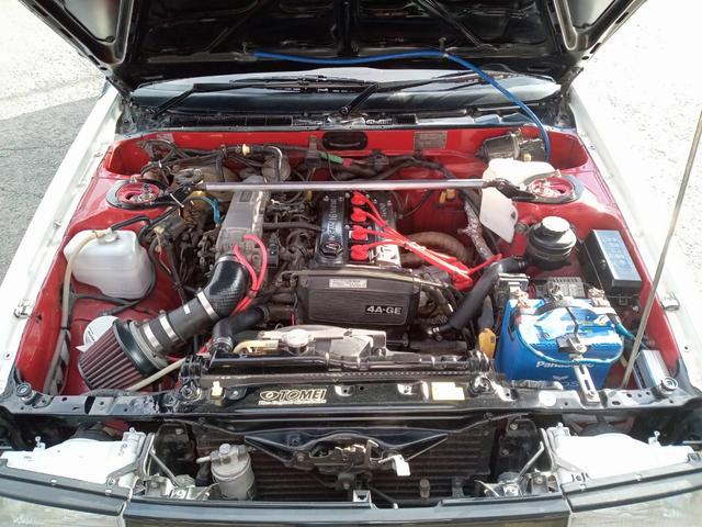 カローラレビン ＧＴ　ＡＰＥＸ　白黒全塗装　タイベル交換済　社外フルエアロ　５次元マフラー　ＢＬＩＴＺ車高調　ＡＰＥＸエアクリ　社外Ｆタワーバー　ビートラッシュＲタワーバー　社外ステアリング　レカロ製セミバケ　トスコ１４インチＡＷ（10枚目）