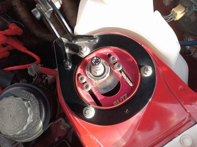 カローラレビン ＧＴ　ＡＰＥＸ　白黒全塗装　タイベル交換済　社外フルエアロ　５次元マフラー　ＢＬＩＴＺ車高調　ＡＰＥＸエアクリ　社外Ｆタワーバー　ビートラッシュＲタワーバー　社外ステアリング　レカロ製セミバケ　トスコ１４インチＡＷ（13枚目）