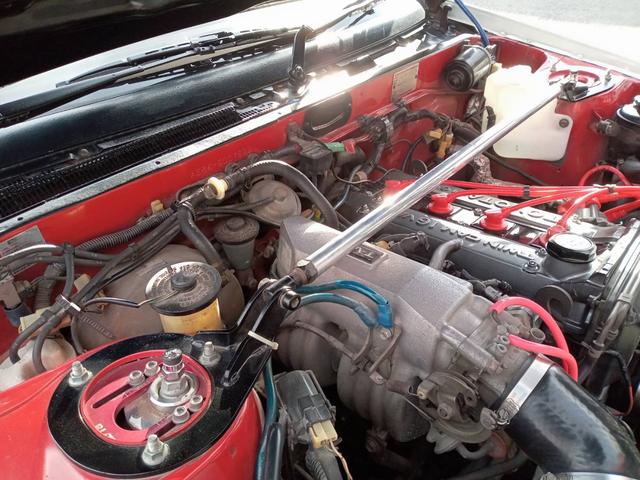 カローラレビン ＧＴ　ＡＰＥＸ　白黒全塗装　タイベル交換済　社外フルエアロ　５次元マフラー　ＢＬＩＴＺ車高調　ＡＰＥＸエアクリ　社外Ｆタワーバー　ビートラッシュＲタワーバー　社外ステアリング　レカロ製セミバケ　トスコ１４インチＡＷ（15枚目）