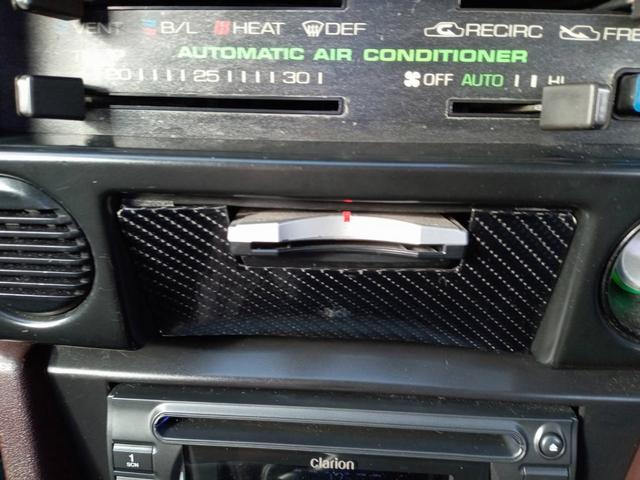 カローラレビン ＧＴ　ＡＰＥＸ　白黒全塗装　タイベル交換済　社外フルエアロ　５次元マフラー　ＢＬＩＴＺ車高調　ＡＰＥＸエアクリ　社外Ｆタワーバー　ビートラッシュＲタワーバー　社外ステアリング　レカロ製セミバケ　トスコ１４インチＡＷ（26枚目）