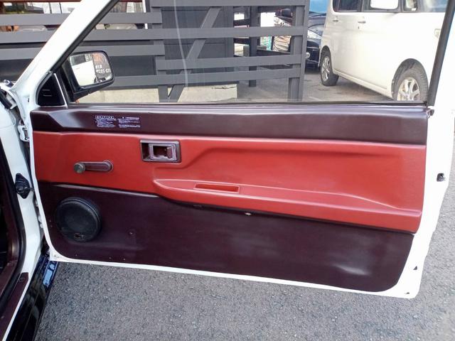 カローラレビン ＧＴ　ＡＰＥＸ　白黒全塗装　タイベル交換済　社外フルエアロ　５次元マフラー　ＢＬＩＴＺ車高調　ＡＰＥＸエアクリ　社外Ｆタワーバー　ビートラッシュＲタワーバー　社外ステアリング　レカロ製セミバケ　トスコ１４インチＡＷ（32枚目）