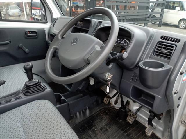 キャリイトラック ＫＣパワステ　１オーナー　スズキデュアルカメラブレーキサポート　パートタイム４ＷＤ　５速ＭＴ　車線逸脱警報　オートライト　横滑り防止　パワステ　ＡＢＳ　禁煙車（12枚目）