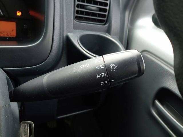 キャリイトラック ＫＣパワステ　１オーナー　スズキデュアルカメラブレーキサポート　パートタイム４ＷＤ　５速ＭＴ　車線逸脱警報　オートライト　横滑り防止　パワステ　ＡＢＳ　禁煙車（13枚目）