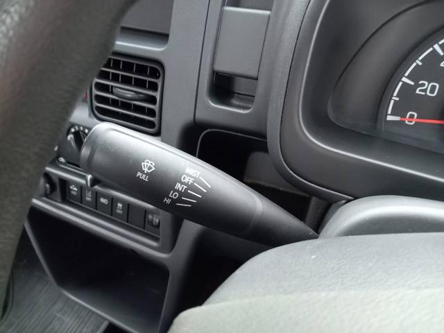 キャリイトラック ＫＣパワステ　１オーナー　スズキデュアルカメラブレーキサポート　パートタイム４ＷＤ　５速ＭＴ　車線逸脱警報　オートライト　横滑り防止　パワステ　ＡＢＳ　禁煙車（14枚目）