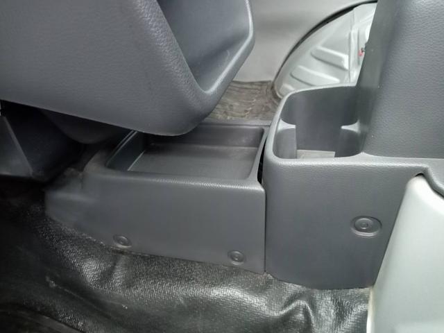 キャリイトラック ＫＣパワステ　１オーナー　スズキデュアルカメラブレーキサポート　パートタイム４ＷＤ　５速ＭＴ　車線逸脱警報　オートライト　横滑り防止　パワステ　ＡＢＳ　禁煙車（24枚目）