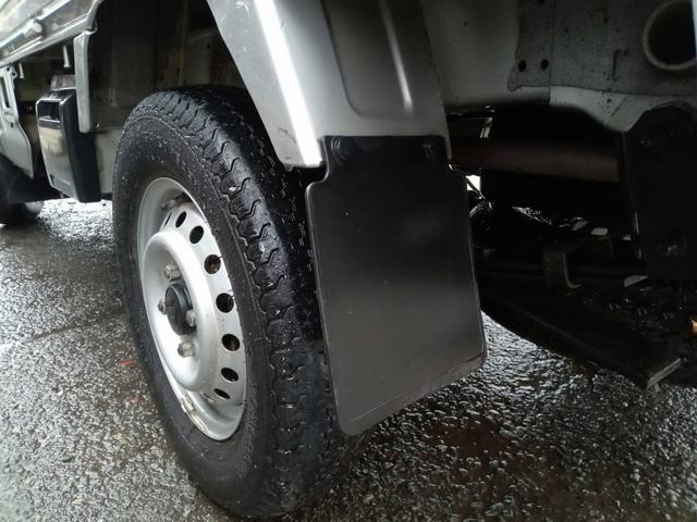 キャリイトラック ＫＣパワステ　１オーナー　スズキデュアルカメラブレーキサポート　パートタイム４ＷＤ　５速ＭＴ　車線逸脱警報　オートライト　横滑り防止　パワステ　ＡＢＳ　禁煙車（27枚目）