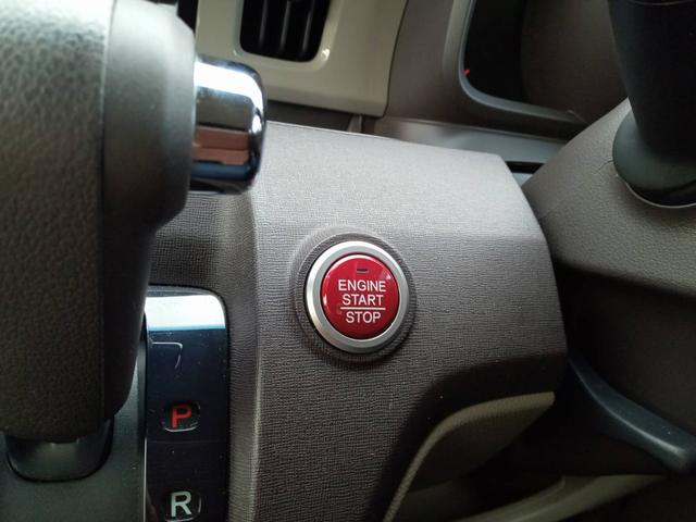 Ｎ－ＯＮＥ Ｇ・Ｌパッケージ　４ＷＤ　純正ディスプレイオーディオ　Ｂｌｕｅｔｏｏｔｈ　ＨＤＭＩ　バックカメラ　ＨＩＤヘッドライト　オートライト　横滑り防止　社外エンジンスターター　アイドリングストップ　社外１４インチＡＷ（16枚目）