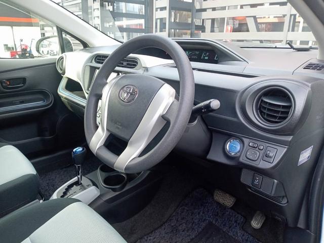 アクア S ハイブリッド 社外ナビTV オートライト 社外15インチAW 禁煙車 プッシュスタート 電動格納式ミラー(21枚目)