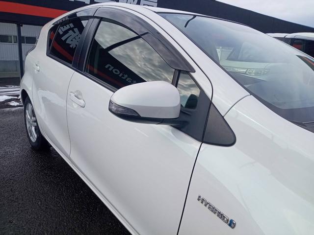 アクア S ハイブリッド 社外ナビTV オートライト 社外15インチAW 禁煙車 プッシュスタート 電動格納式ミラー(38枚目)