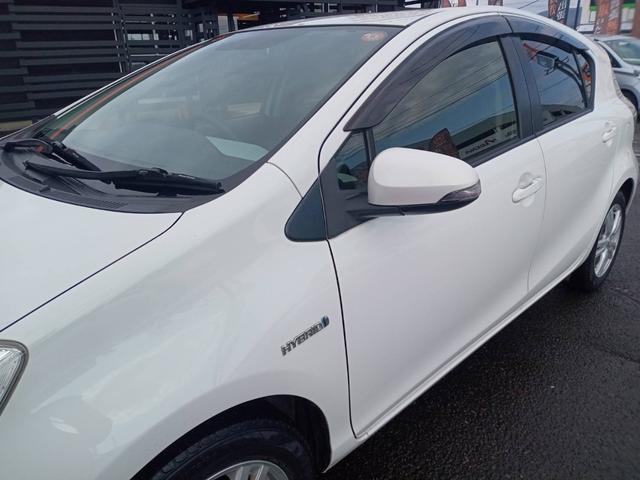 アクア S ハイブリッド 社外ナビTV オートライト 社外15インチAW 禁煙車 プッシュスタート 電動格納式ミラー(39枚目)