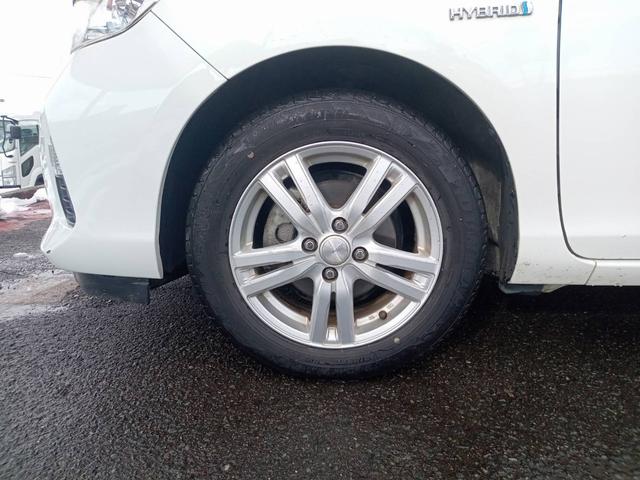 アクア S ハイブリッド 社外ナビTV オートライト 社外15インチAW 禁煙車 プッシュスタート 電動格納式ミラー(42枚目)