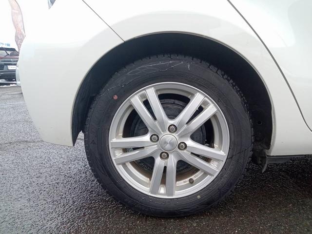 アクア S ハイブリッド 社外ナビTV オートライト 社外15インチAW 禁煙車 プッシュスタート 電動格納式ミラー(44枚目)