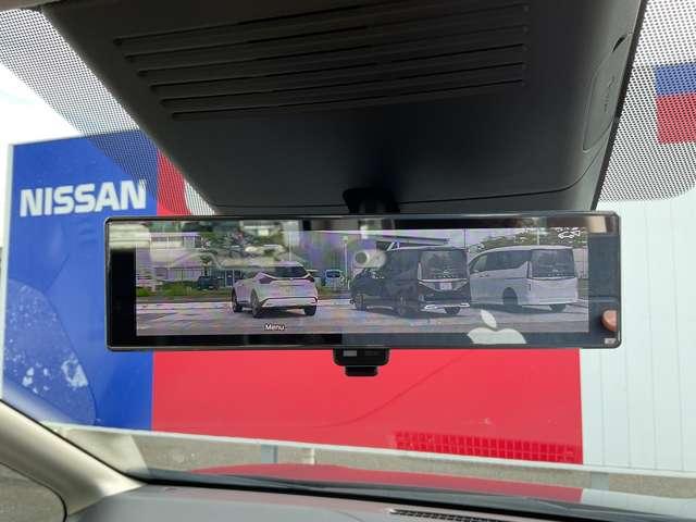 セレナ ｅ－パワー　ハイウェイスターＶ　ステップタイプ　当社社用車　プロパイロット　メーカーナビＴＶ　後席フリップダウンモニター　アラウンドビューモニター　エマージェンシーブレーキ　障害物センサー　両側電動スライド　ＬＥＤライト　ＥＴＣ（9枚目）